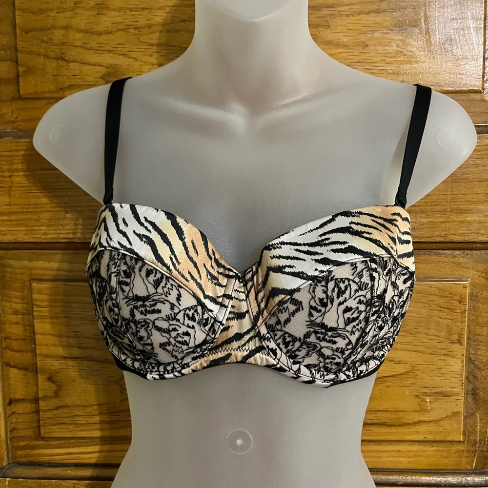 Victoria’s Secret Animal Print Underwire Bra